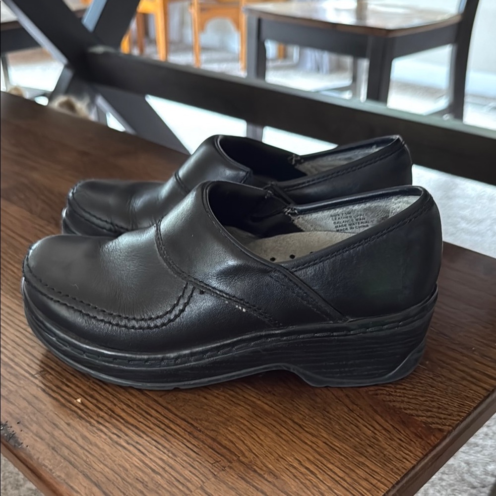 Klogs Black Slip-On Leather Clogs